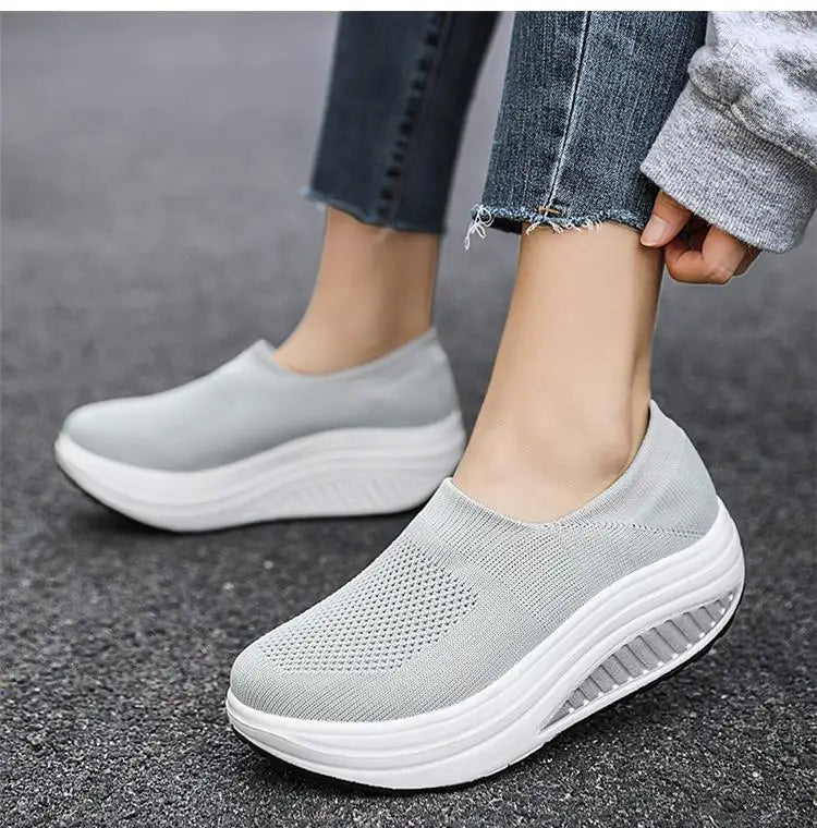 VÜR FlexRise™ Platform Walkers