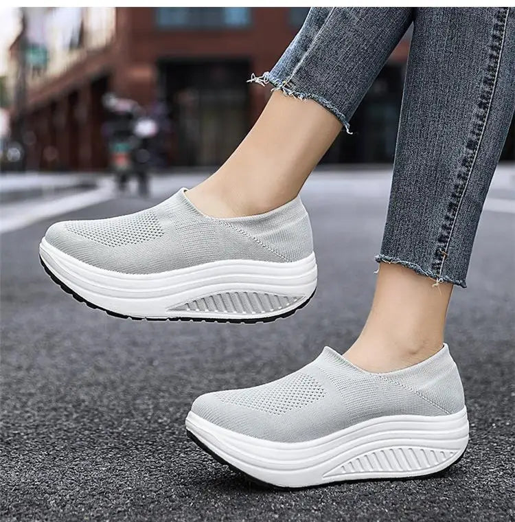 VÜR FlexRise™ Platform Walkers