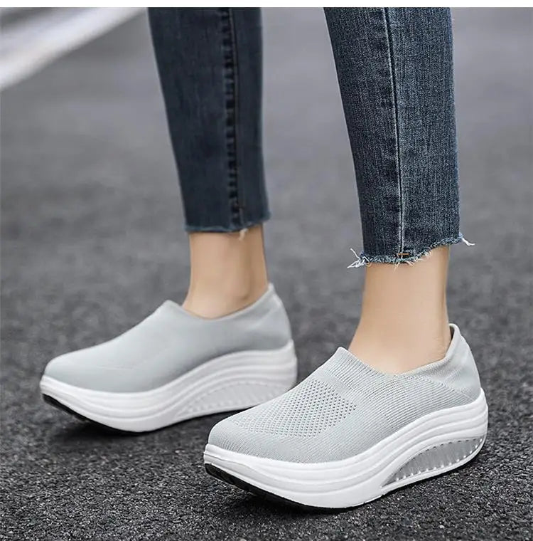 VÜR FlexRise™ Platform Walkers