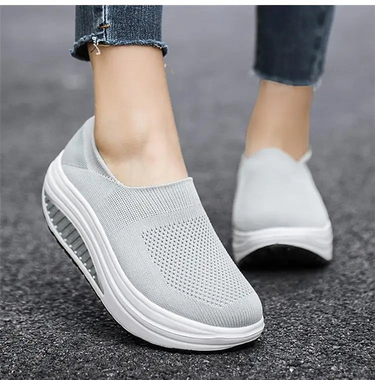 VÜR FlexRise™ Platform Walkers