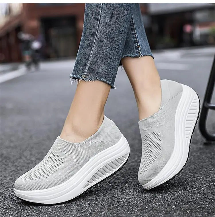 VÜR FlexRise™ Platform Walkers