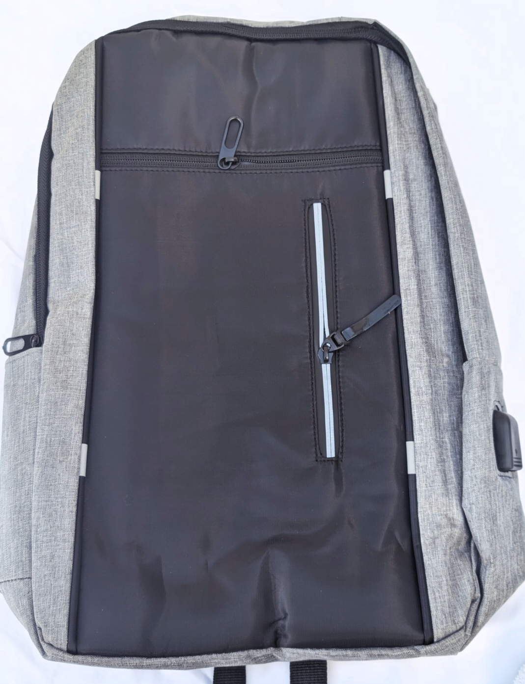 VÜR 3-in-1 Gym, Travel & Waterproof Work Backpack – With USB Charging Port - All Colours In Stock