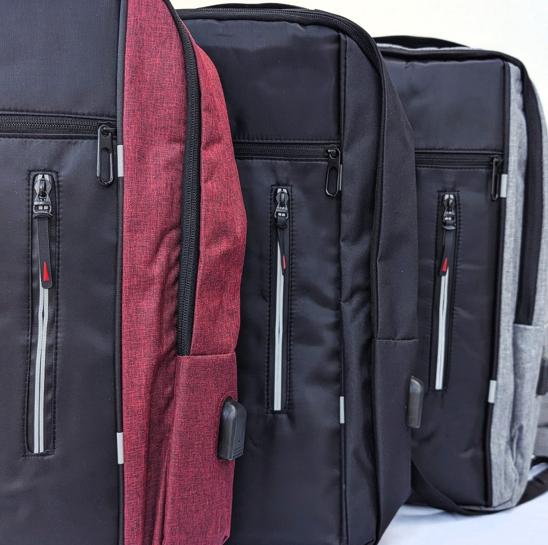 VÜR Backpack / Trucker Cap - Bundle 05