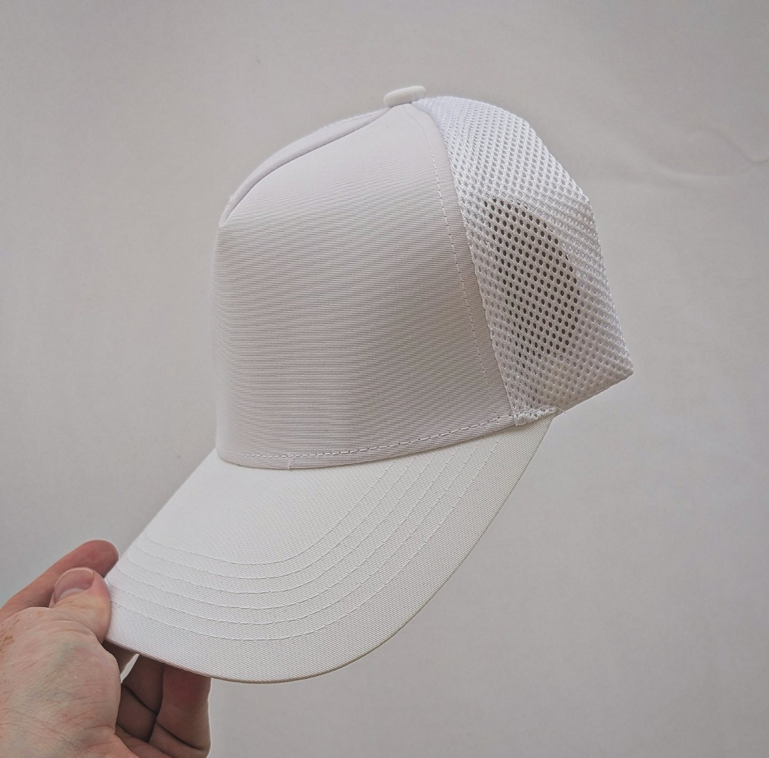 VÜR Blank Canvas Hoodie / Trucker Cap - Bundle 04